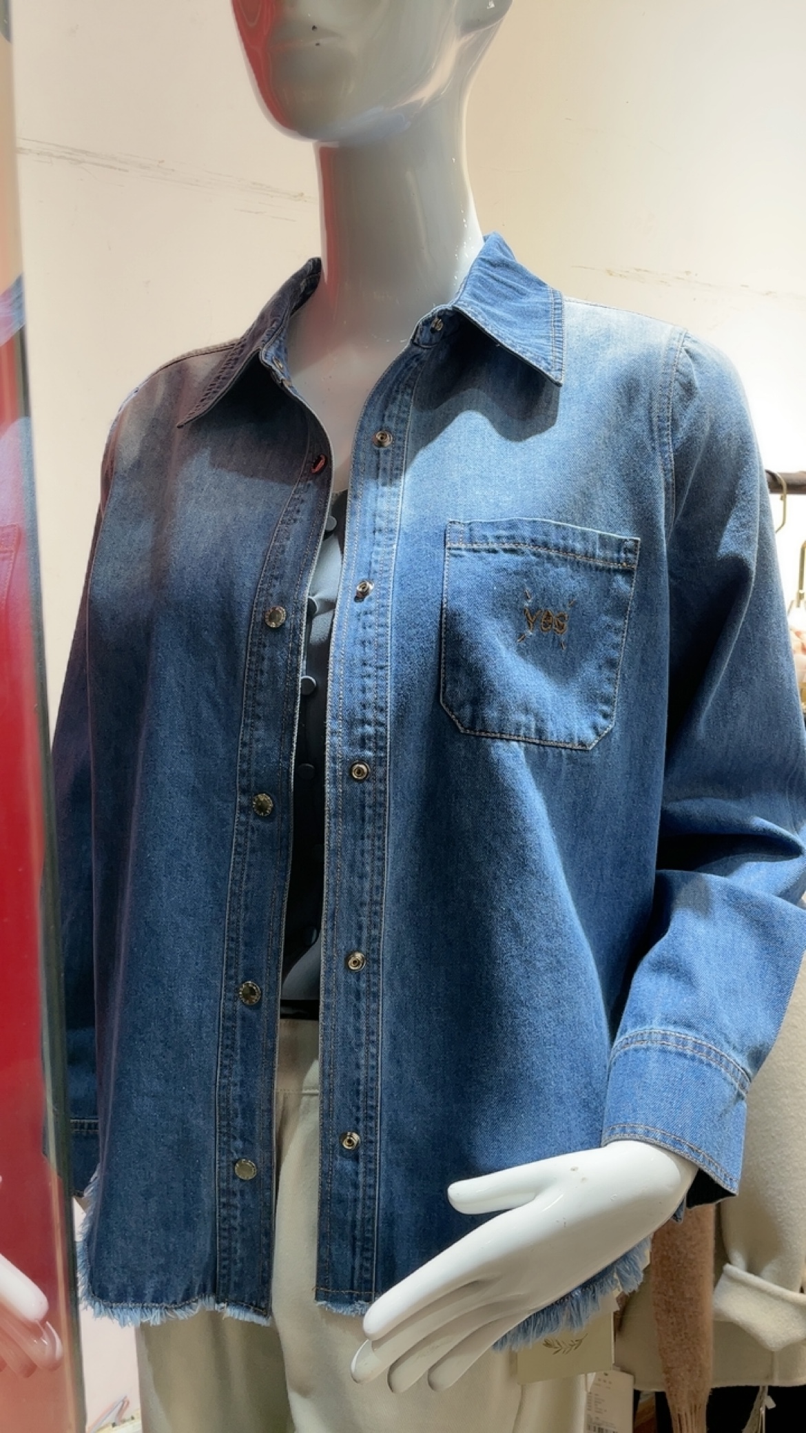 CMT54510292025春款渐变色时尚毛边牛仔衬衫