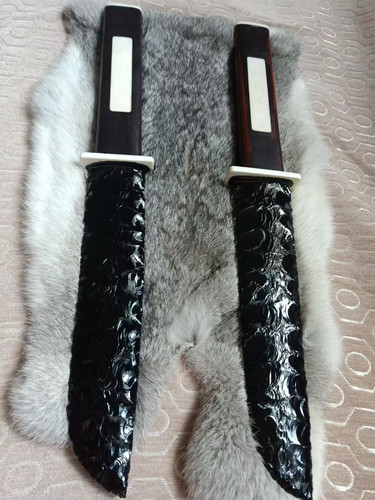 黑曜石龙晶手工打制双刀大红酸枝手柄牛角镶嵌一流石器收藏作品