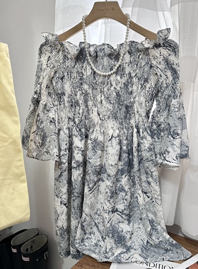 一眼看中！水墨画温柔垂感一字领露肩宽松性感显瘦连衣裙女