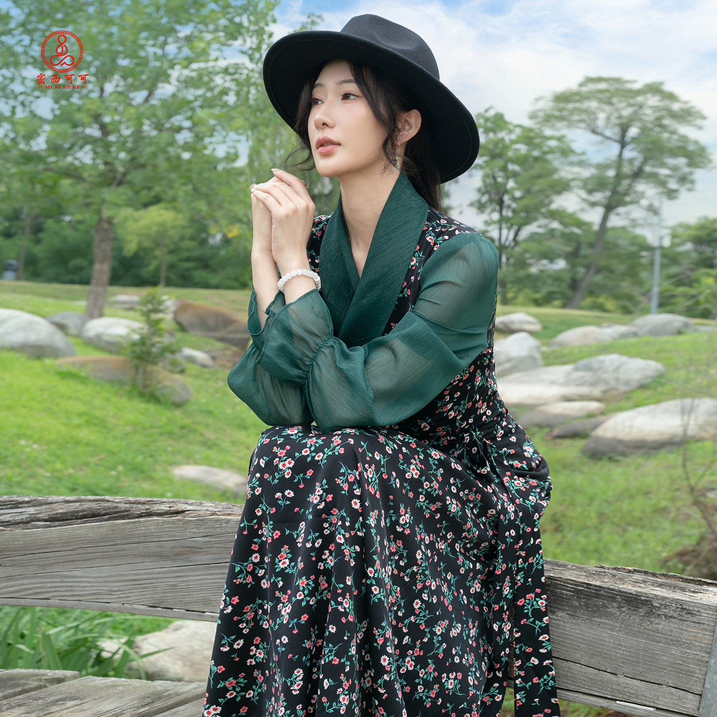 夏季薄款长袖碎花藏式改良博拉裙