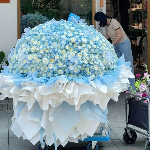 99朵碎冰蓝玫瑰花束广州深圳上海生日鲜花速递全国同城送女友礼物