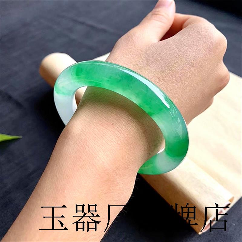 缅甸珠宝玉石圆条翡翠色冰糯种手镯飘绿花正圈镶嵌玉镯子女款送礼