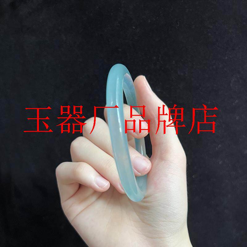 精选海蓝色冰透气质镯子小细圆条蓝色水晶叮当镯新中式小精致女款