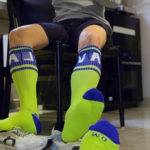 D.M网红男袜高筒袜子字母性感锦纶长袜秋冬欧美风个性 潮袜子网红