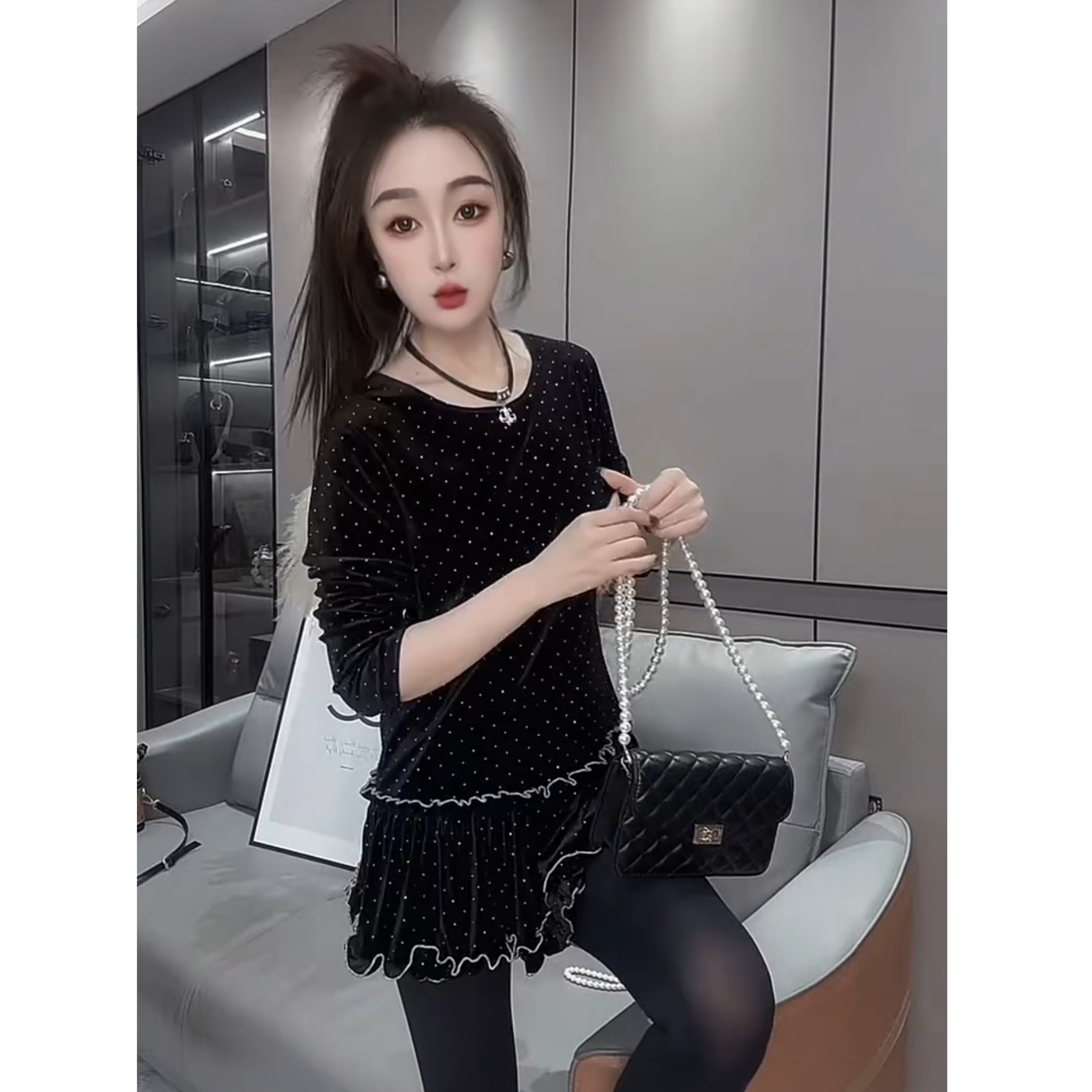 2025冬季新款加厚黑色波点木耳边连衣裙女长袖显瘦高级洋气气质裙