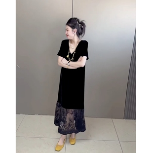 欧货2026夏季新款时尚洋气蕾丝拼接短袖连衣裙女丝绒拼接蕾丝长裙