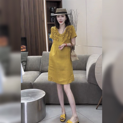 通勤风V领黄色冰丝麻连衣裙