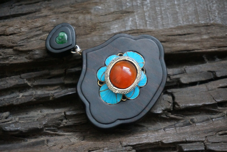 云起设计。清代高级蓝玛瑙老银翡翠黑檀木原创新中式吊坠项坠