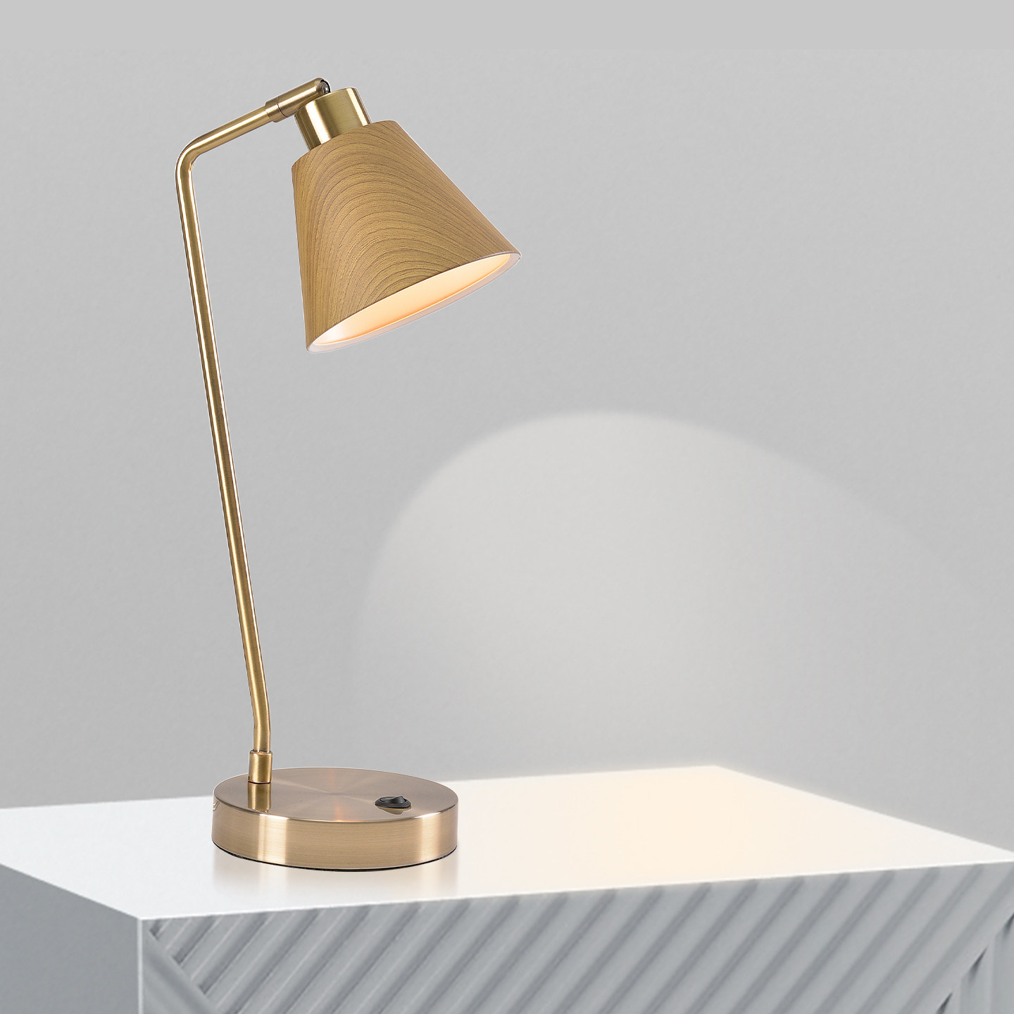 特价外贸欧式工作专用阅读台灯台灯学习专用书桌灯卧室复古床头灯