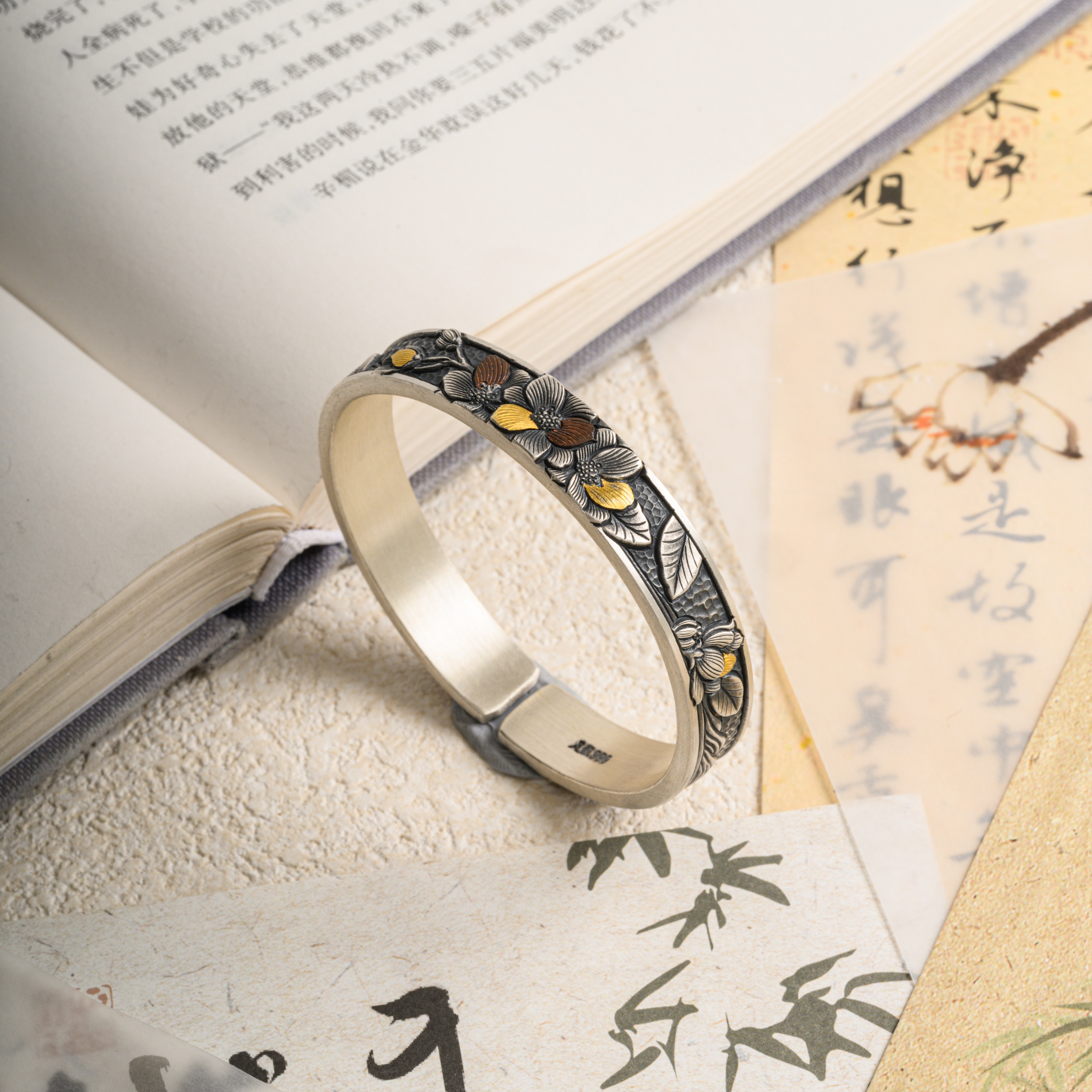 足银999纯手工錾刻金银错小清新茉莉花手镯52克