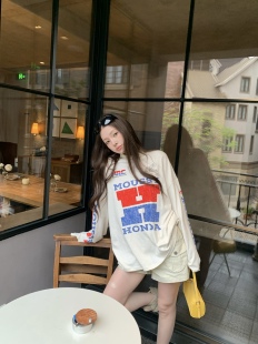 HOLDER ME 复古美式印花长袖T恤 2026春夏季显瘦宽松百搭上衣5288