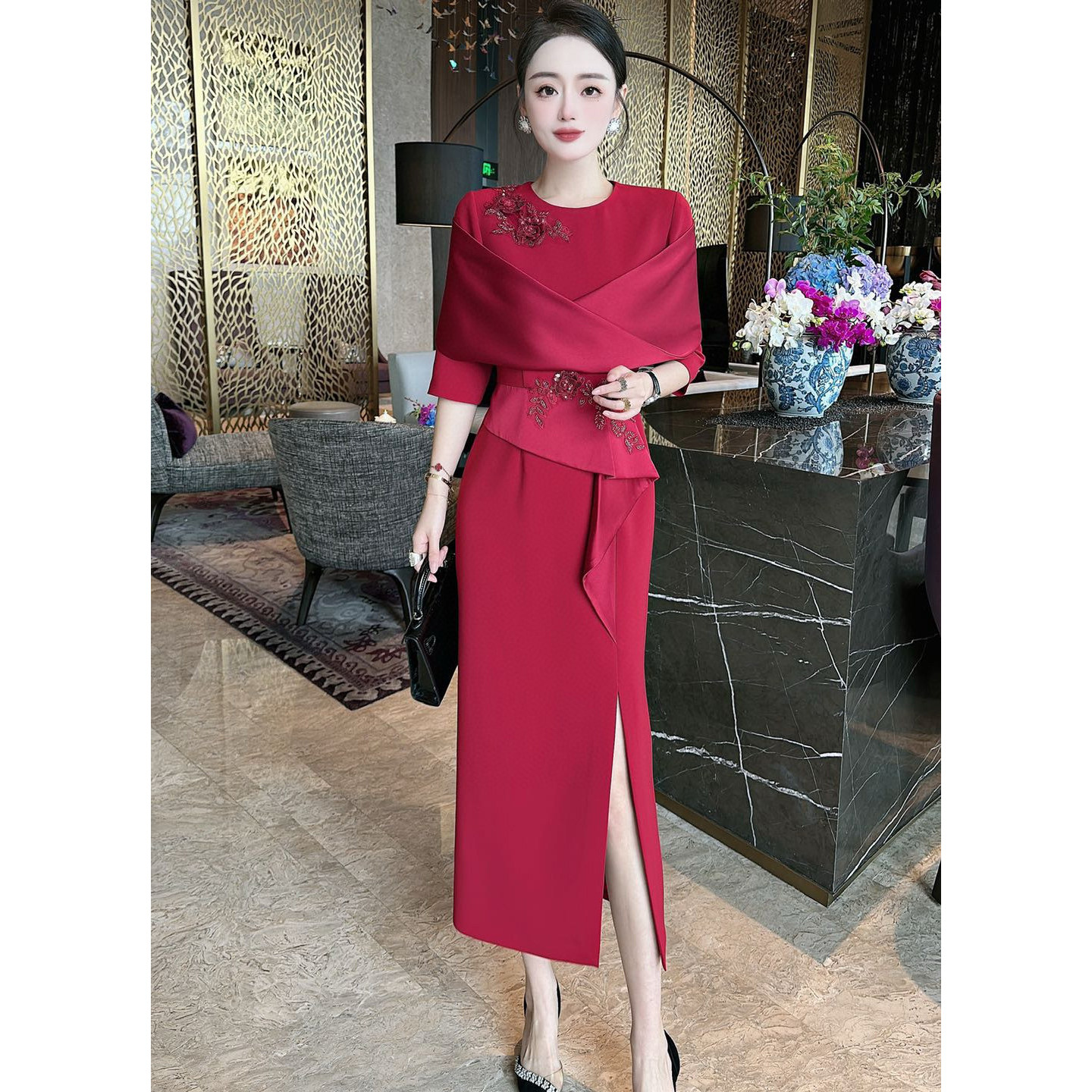 2026秋高端重工绣花订珠高档婚礼宴会喜妈妈礼服裙气质优雅连衣裙