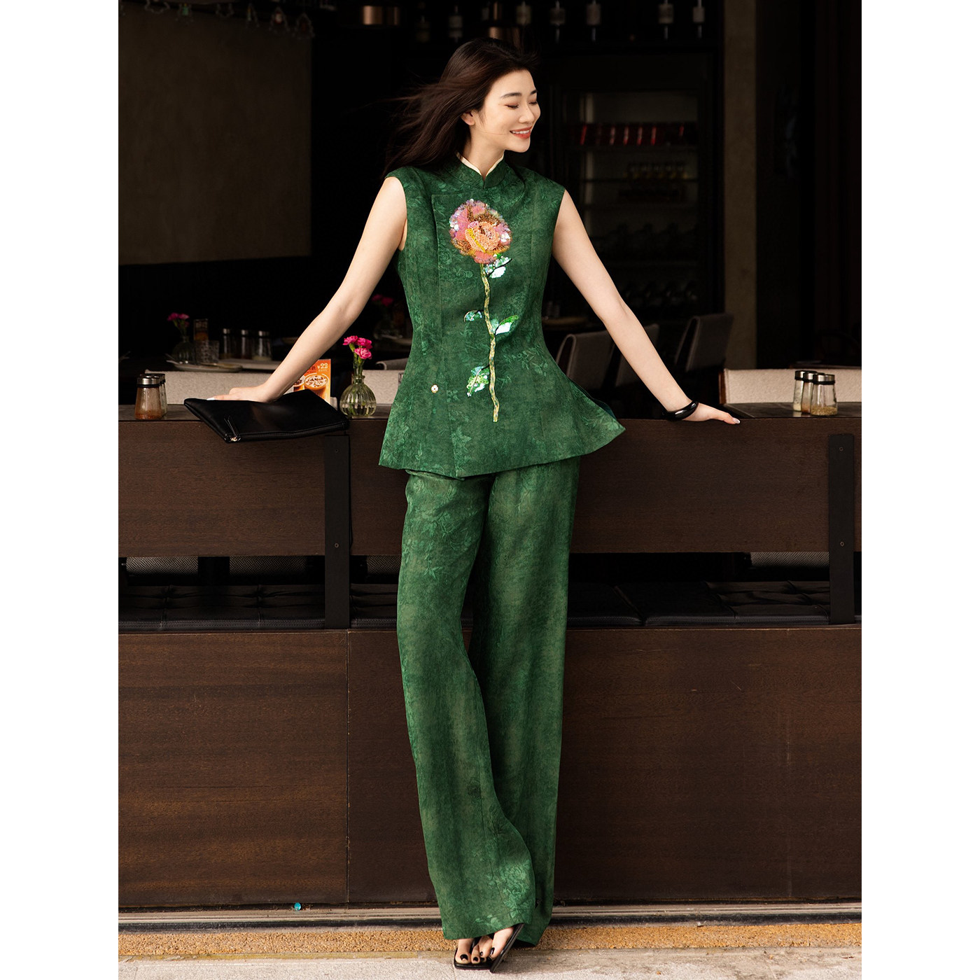2026新中式复古重工法绣牡丹马甲阔腿裤套装女夏气质两件套名媛范