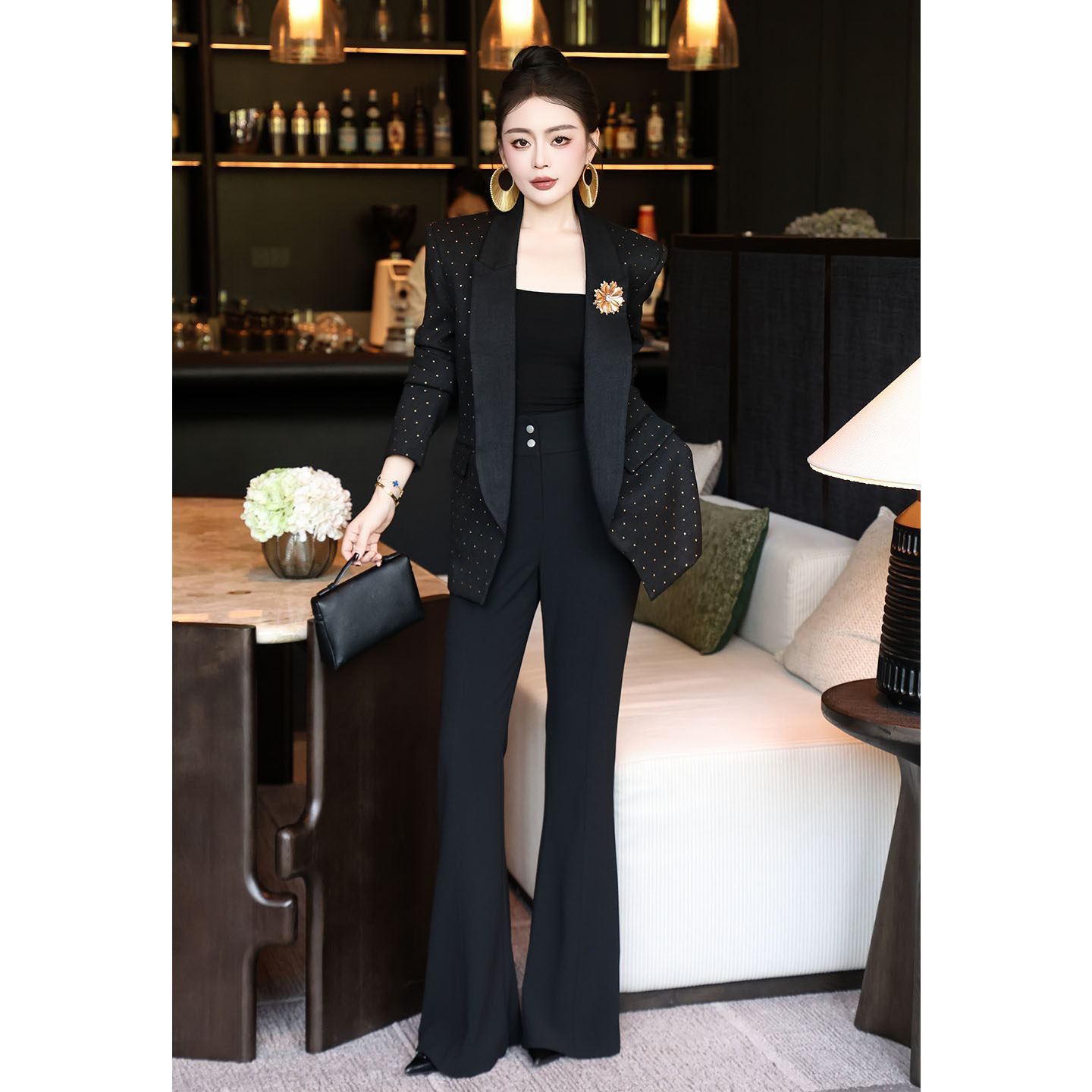 2025年秋季新款时尚气质女装设计感西装微喇裤套装OL两件套女,女装/女士精品,时尚套装,淘宝优惠券,粉丝福利购,淘宝优惠卷