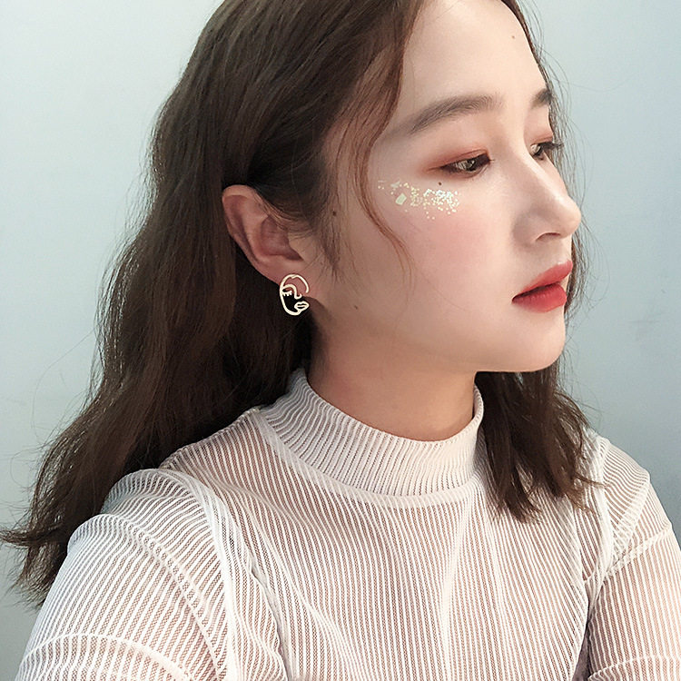 人脸复古风超仙小耳钉特价清仓