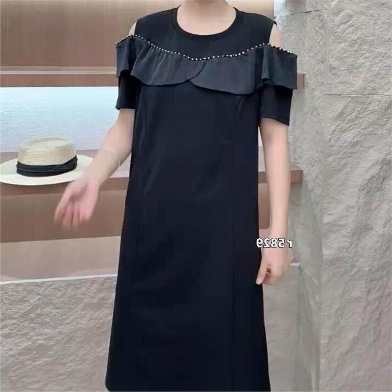 2026夏装大码芮娜依莲夏款露肩设计感荷叶边女人味连衣裙5829
