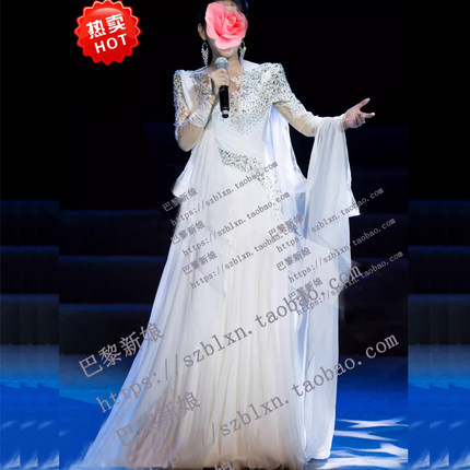 2026白色深V领水袖水钻飘逸唱歌独唱轻奢声乐音乐会演出服女歌手
