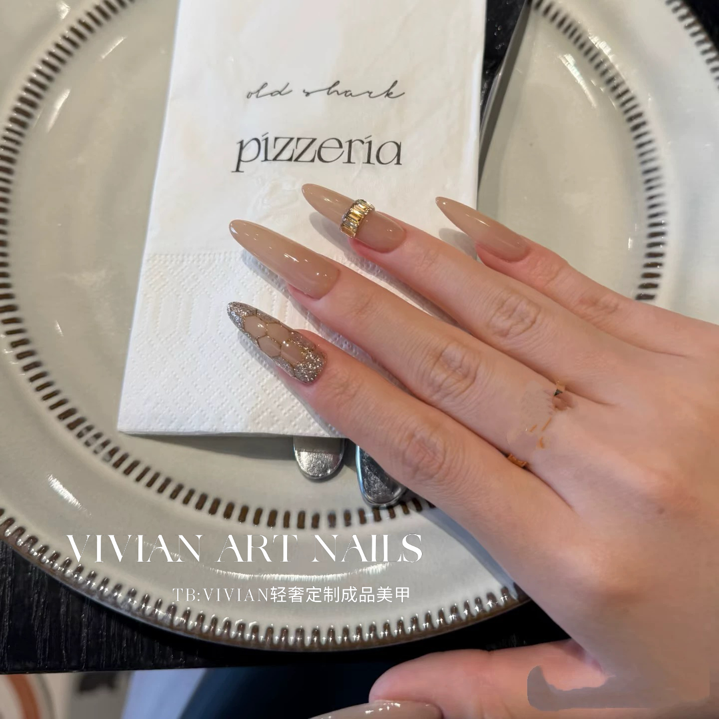 小红书同款高级手绘裸色锆石美甲