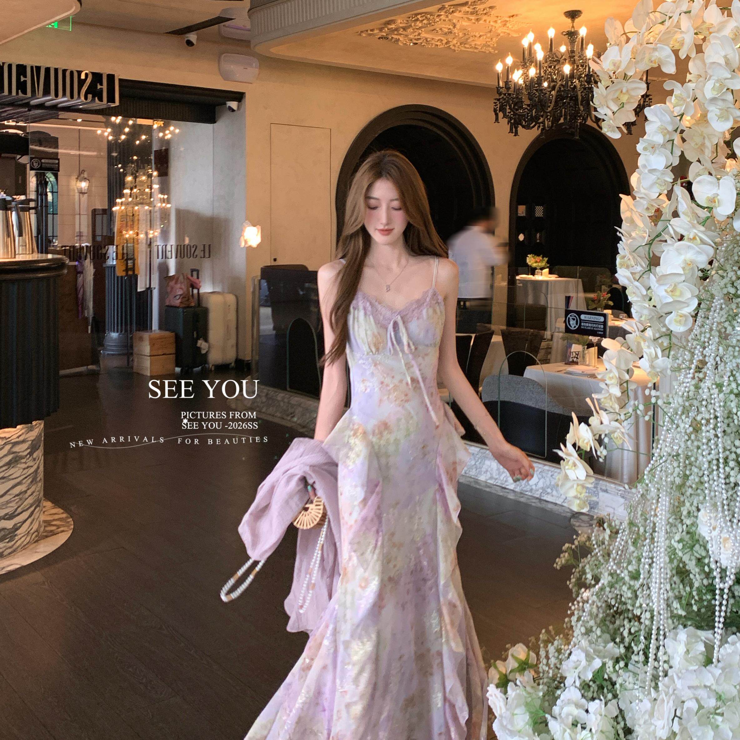 SEE YOU-了包出片浪漫度假风刺绣碎花荷叶边斜裁显瘦连衣裙连衣裙
