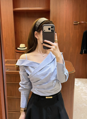 EASE-26年早春耀眼白月光设计款斜肩领修身抽褶小衫(温柔气质)