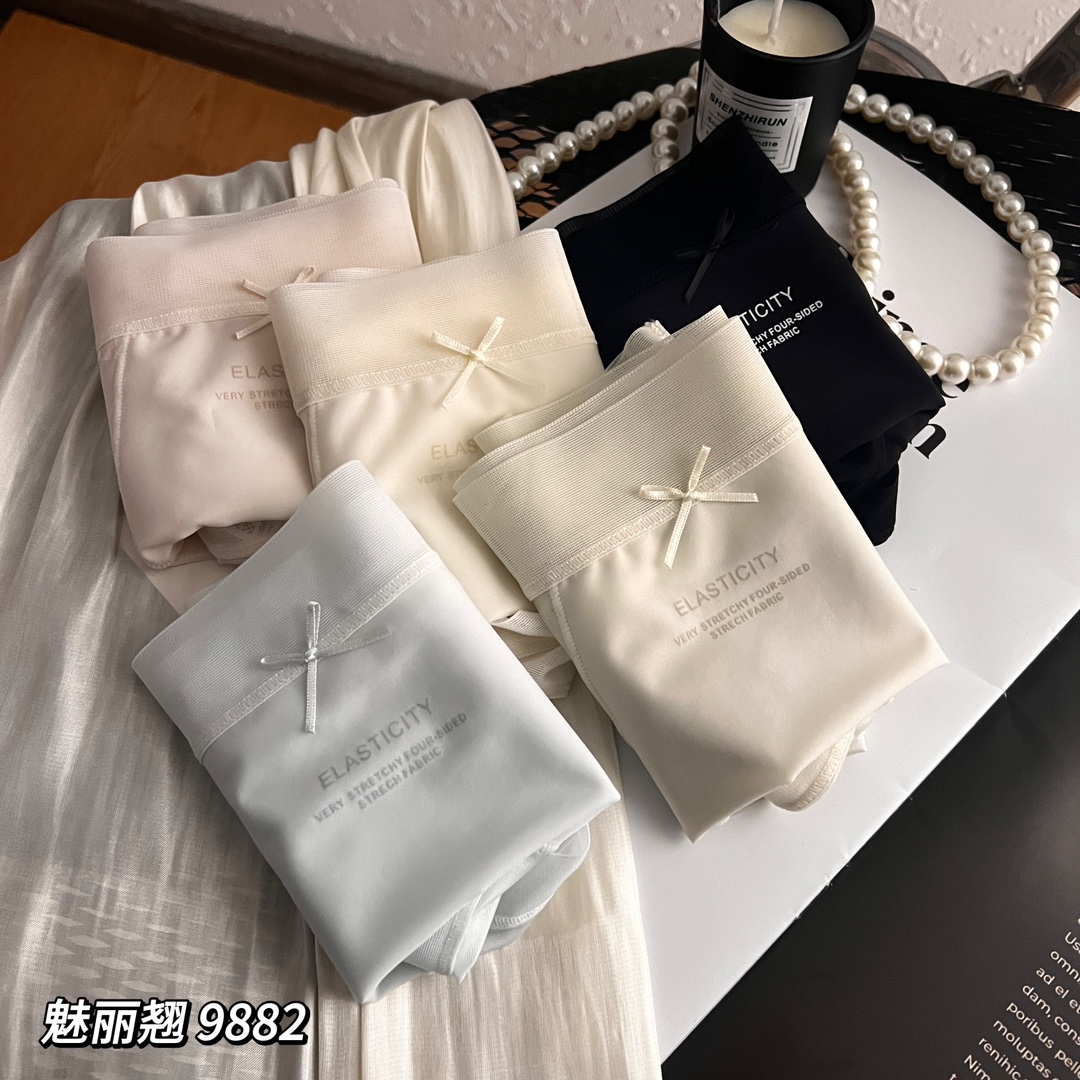 魅丽翘9882夏季薄款简约女生三角裤抗菌蚕丝低档中腰舒适透气内裤