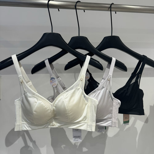 奴芝9582小胸聚拢光面无钢圈中厚B杯文胸收副乳小胸显大女士内衣