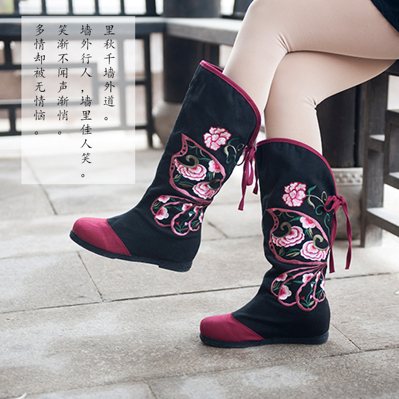 OLD BEIJING CLOTH SHOES WOMEN SPRING ANTIQUE SINGLE BOOTS ETHNIC EMBROIDERY SHOES WOMEN WEDDING SHOES CLOTH BOOTS INCREASE IN THE BOOTS