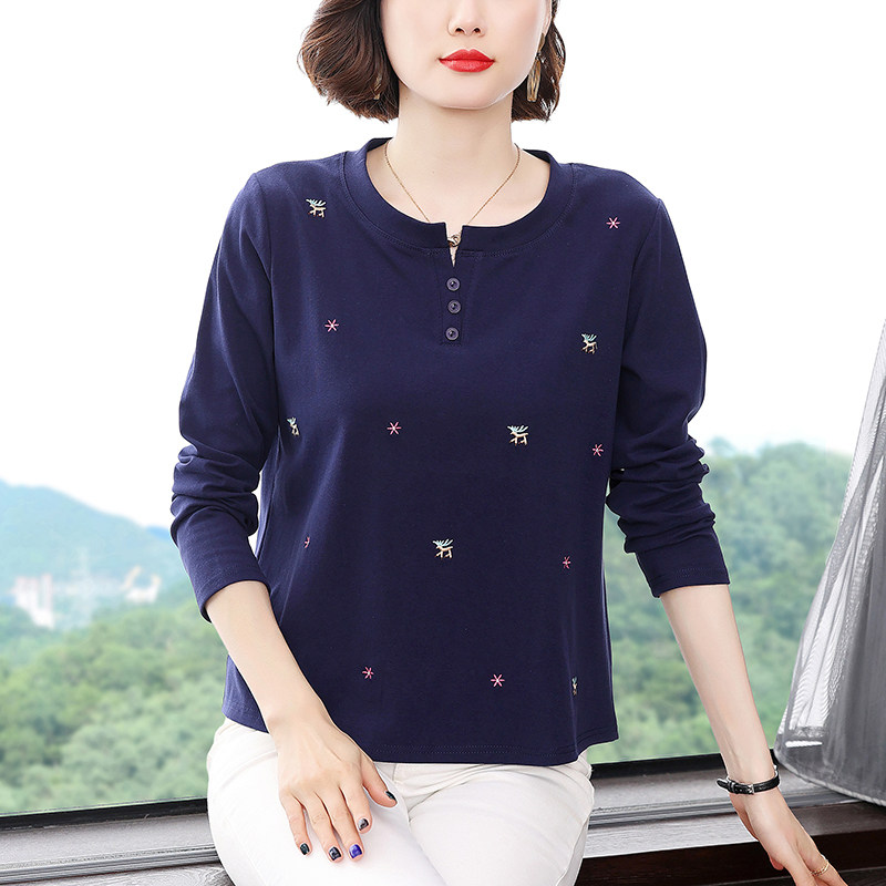 纯棉长袖t恤女刺绣春季新款洋气上衣外穿春秋中老年妈妈装打底衫
