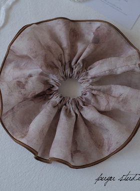 《红晕夜歌》朴遇天丝麻森系文艺方巾大肠圈裙摆发圈后脑勺头绳