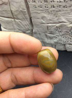 辽宁阜新沙皮缠丝玛瑙玉髓手把件