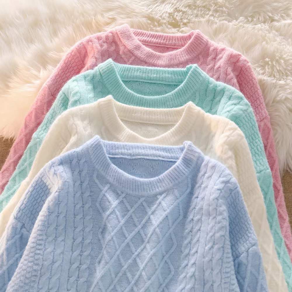 软奶系套头毛衣女秋冬新款设计感小众温柔复古纯色圆领针织上衣