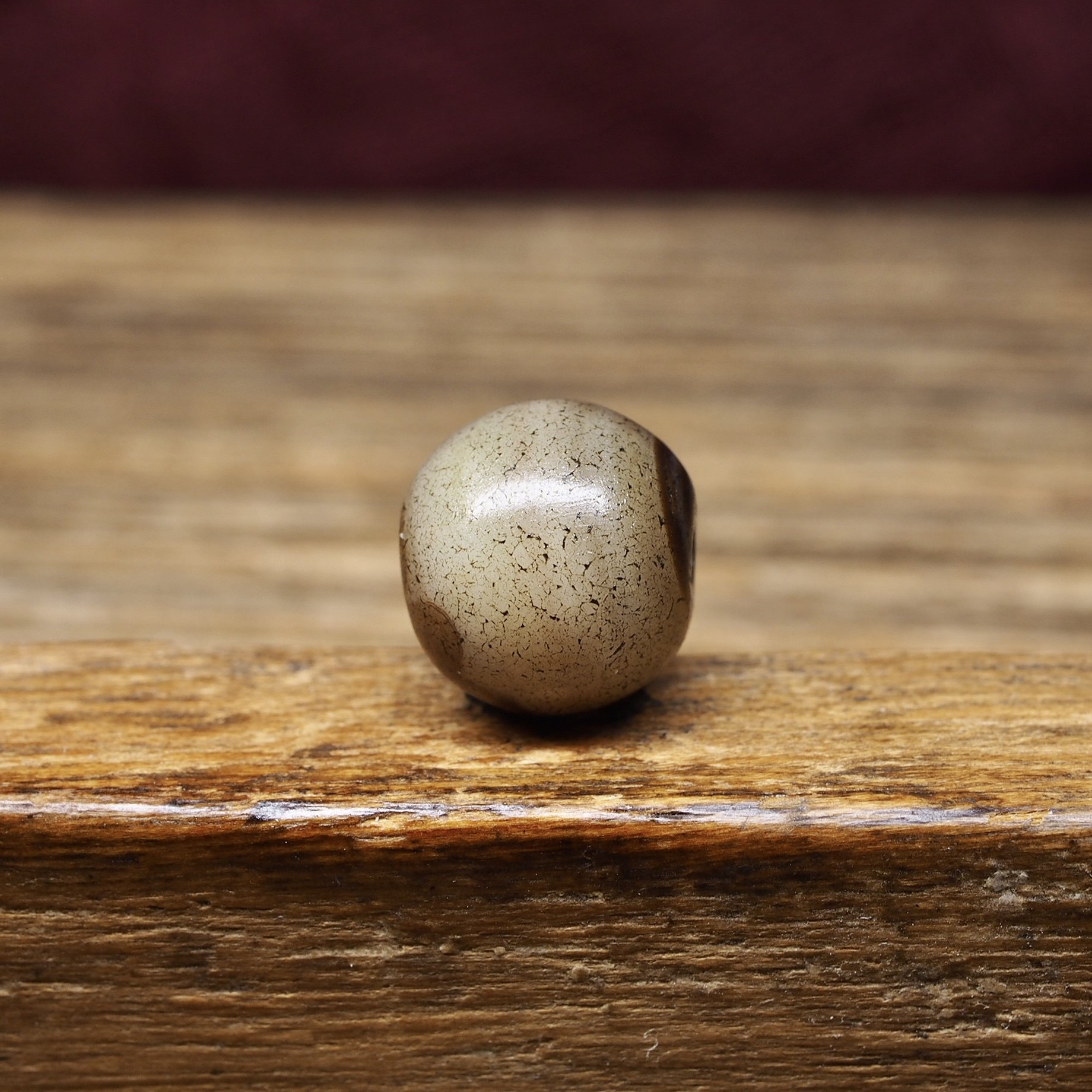 西亚高古千年嫩色缠丝药师糖球老玉髓玛瑙圆珠11.6mm 满风化纹