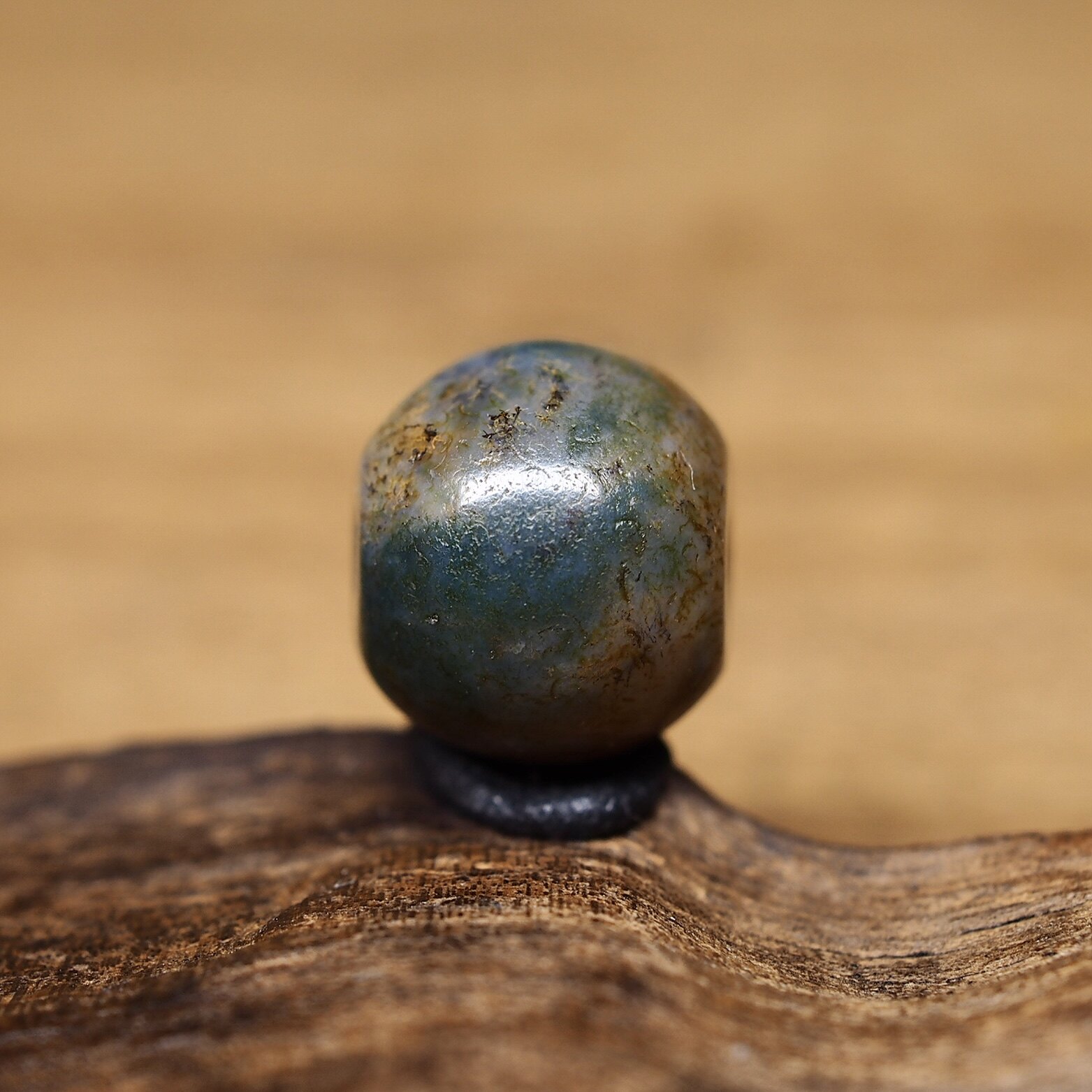 西亚百年绿色老玛瑙圆珠11.5x10.2 皮壳包浆熟美 包老 好价