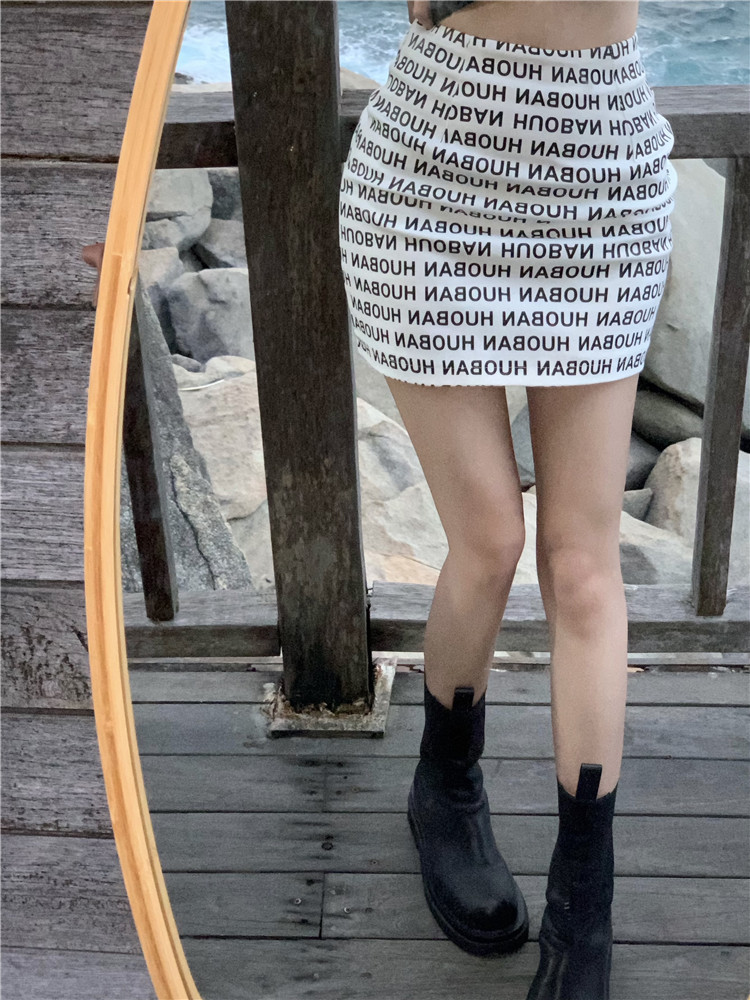 Real shot! Real price! Letter skirt