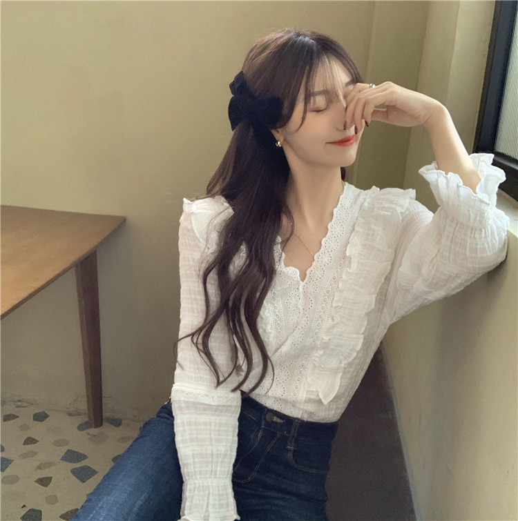 Real price! Chic white lace Hanfeng shirt