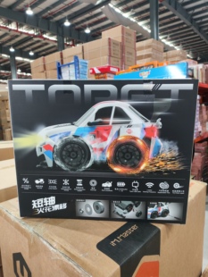 益智遥控车火花漂移车男人的玩具M4模型四驱迷你RC桌面遥控车礼物