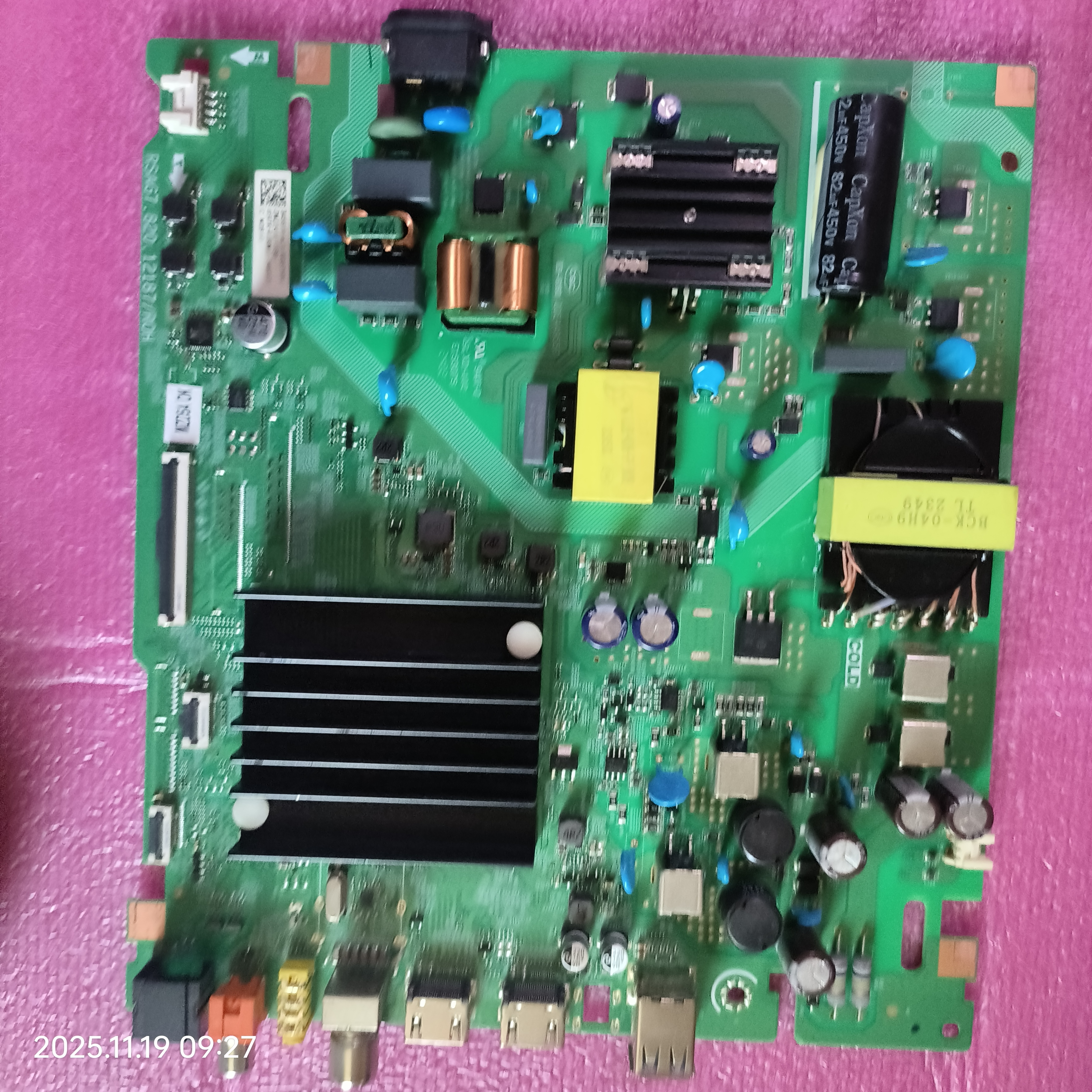 信65V1K-R主板RSAG7.820.12187(BOM1)346117屏HD650H1U41-T0B4