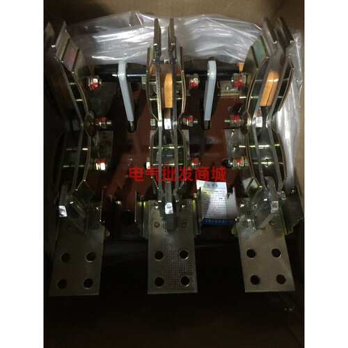 刀开关HS13BX-1500/31双头1500A隔离刀型旋转式开启式三级紫铜