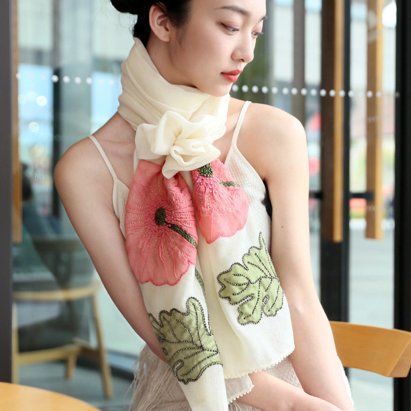 巨抬气色进口手工刺绣钉珠虞美人真丝贴布薄羊毛围巾丝巾本白色女,服饰配件/皮带/帽子/围巾,围巾/丝巾/披肩,淘宝优惠券,粉丝福利购,淘宝优惠卷