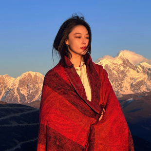 张馨予同款 西藏新疆旅游拍照保暖双面印度披肩超大羊毛红色披毯厚