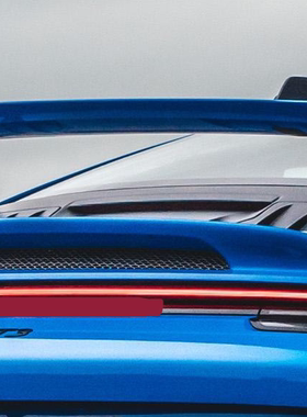 911 Carrera改装GT3款大尾翼（992代）