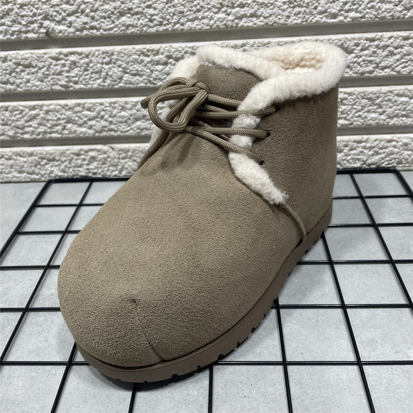 断码处理真皮丑萌雪地靴女厚底内增高冬季新款面包鞋加绒加厚棉鞋