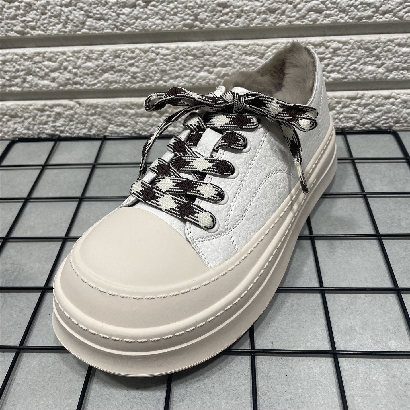 显脚小冬季加绒增高女鞋