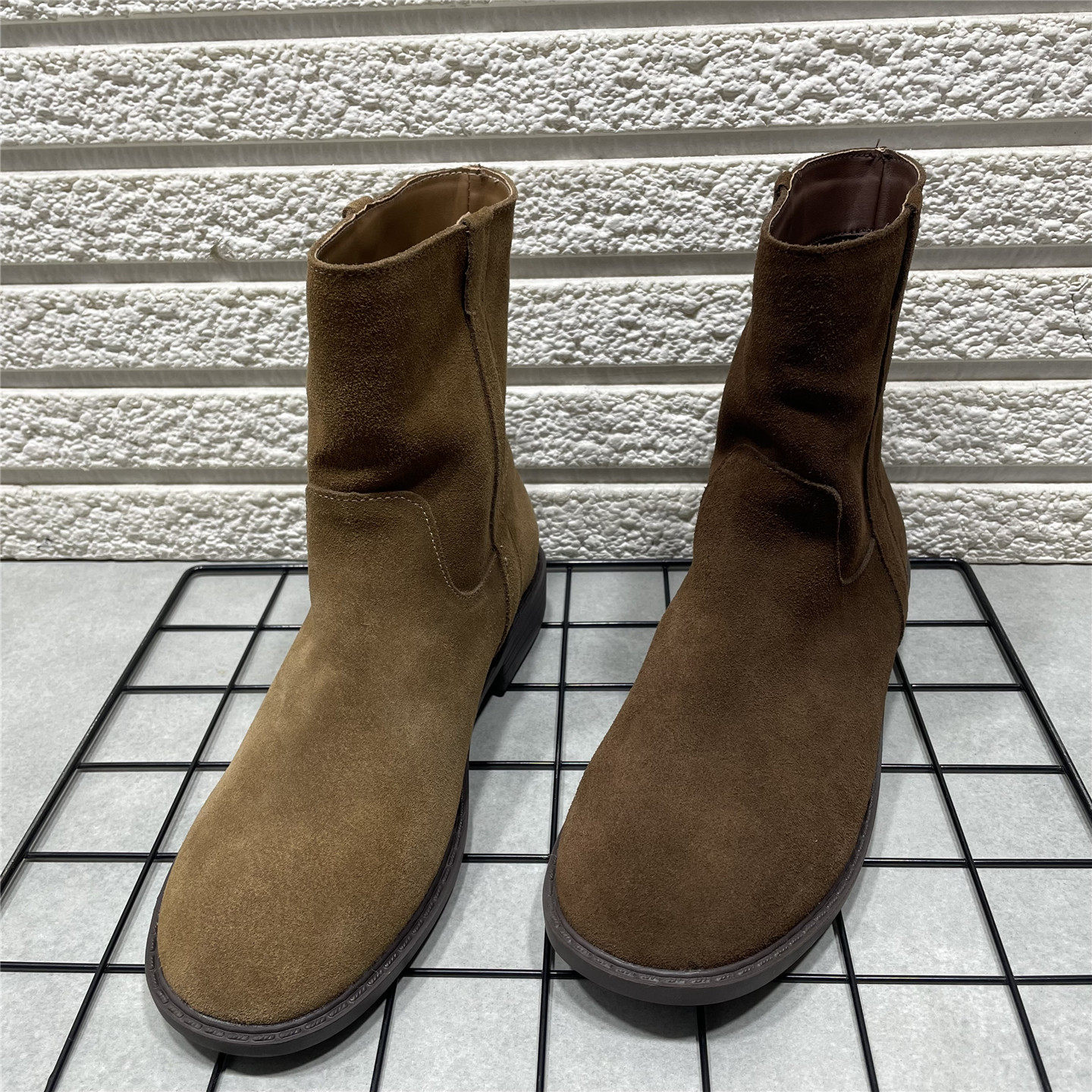 断码处理韩国原单真皮短靴女秋冬新款圆头粗跟显瘦美拉德风时装靴