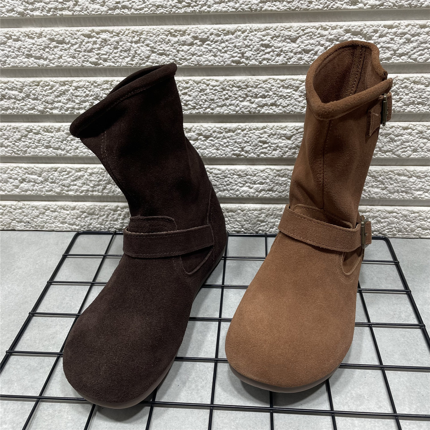 断码处理真皮复古皮带扣勃肯靴女