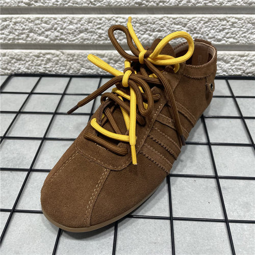 断码处理真皮复古德训鞋女