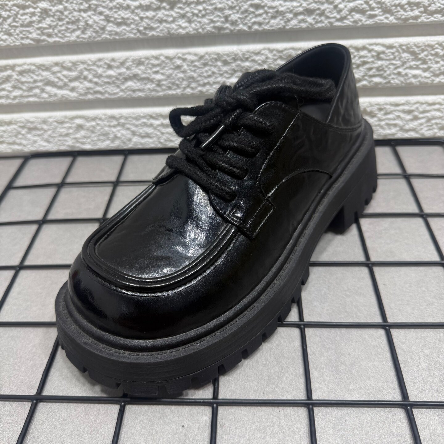 断码处理厚底圆头系带真皮女鞋乐福鞋秋季新款英伦复古单鞋小皮鞋