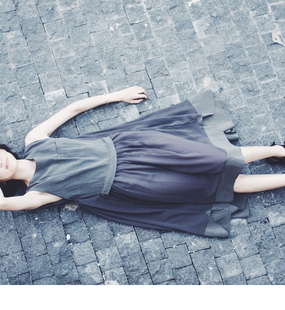 The That This | 独立设计 | 质感深灰立体剪裁连衣裙 | may yon