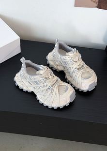 休闲舒适女鞋 乐萱～实体店同售炸街款 时尚 2026春新款 老爹鞋