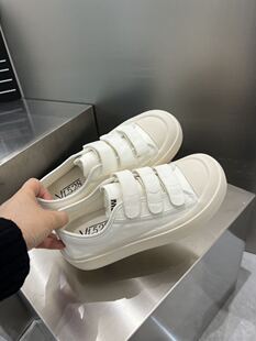 乐萱～好看！实体店同售炸街款小白鞋2026春新款时尚休闲舒适女鞋